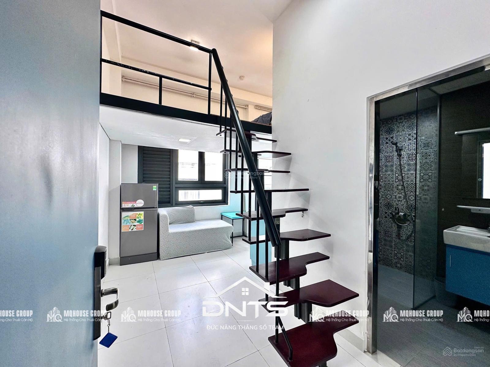 Không gian Duplex 2 tầng full NT - thang máy ngay cầu công lý