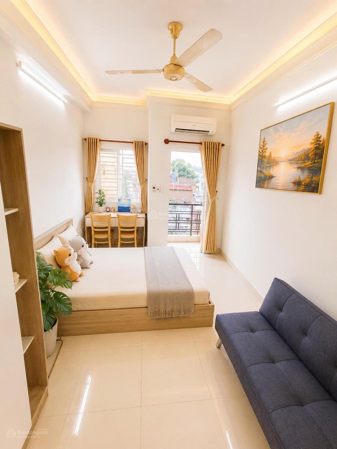 Không gian Căn hộ ban công full NT gần ĐH ISB, chợ Tân Định