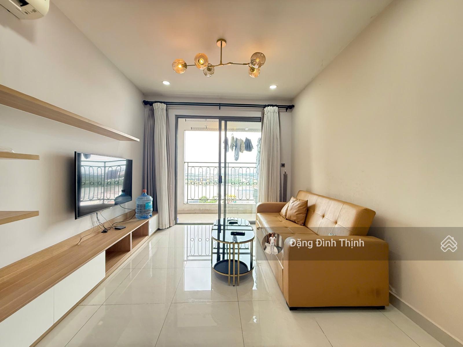 Không gian Cho thuê nhanh căn hộ Saigon Royal Quận 4 2PN full nội thất view sông đẹp. Giá tốt chỉ 28 triệu