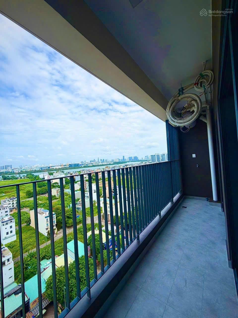 Không gian Cho thuê 2PN gần full nội thất giá chỉ 15tr/tháng Victoria Village, nhà mới 100% LH 0938 405 ***