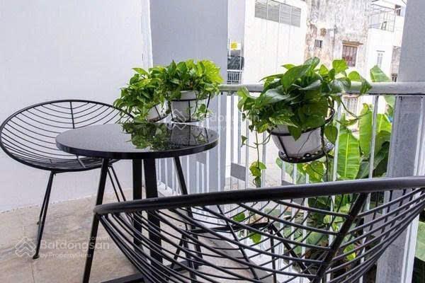 Không gian Cho thuê căn hộ vintage 1PN balcony 50m2 full tiện nghi ngay cầu Lê Văn Sỹ. Giảm 500k/th