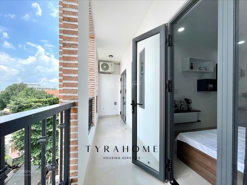 Không gian Căn hộ ban công mới xây ngay Hutech/Hàng Xanh/Landmark81 - Thang máy - Hầm xe - Bảo vệ