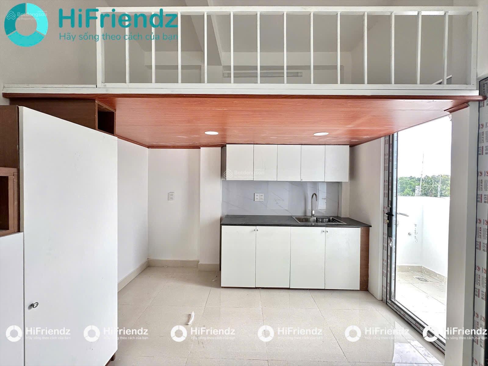 Không gian Trọ Huflit Hóc Môn - Ban công có gác mới xây