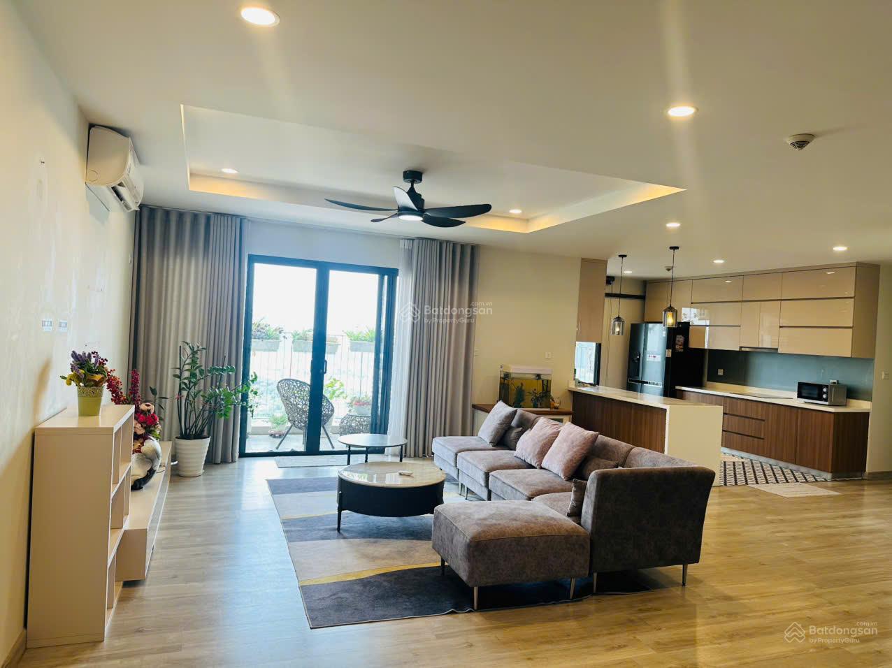 Không gian Không gian sống rộng rãi & bình yên tại Kosmo Tây Hồ