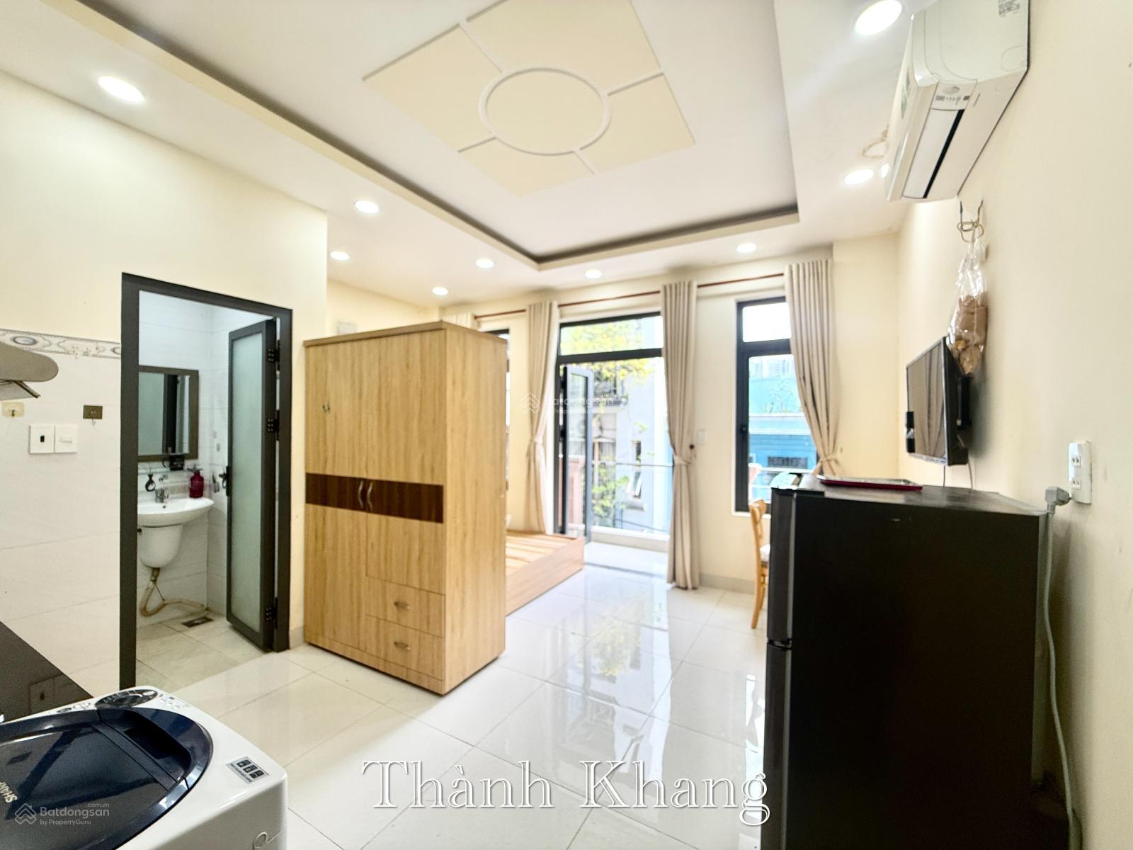 Không gian Cho thuê căn hộ ban công,thang máy, máy giặt riêng, full NT, rộng 35m2,ngay Đại Học Kinh Tế UeH Q10