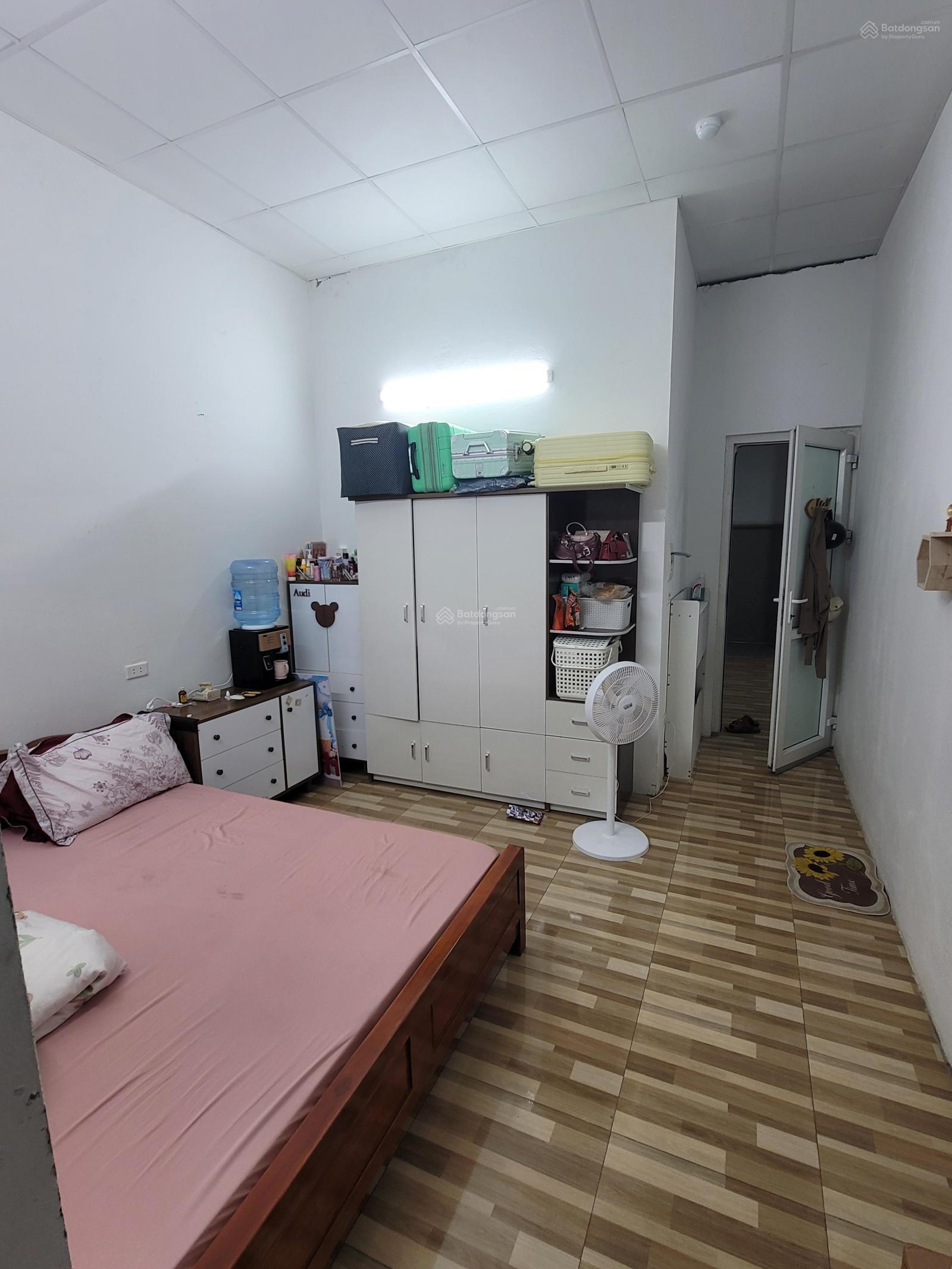 Không gian 4tr, phòng 105 tại Biệt thự HH4 KĐT Việt Hưng, vào ở luôn. Diện tích 34 m²