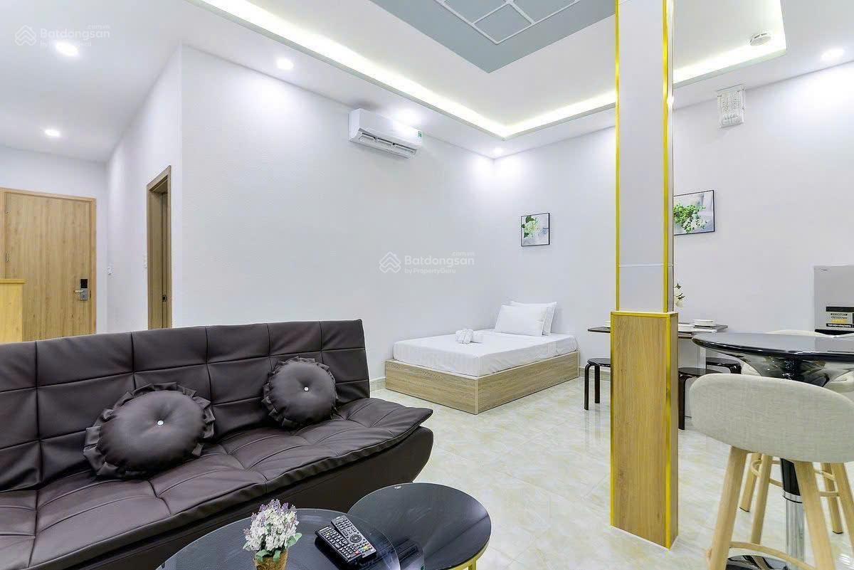 Không gian Cho thuê căn hộ 2PN 2WC Quận 1 gần công viên Lê Văn Tám, ĐH Kinh Tế full nội thất thang máy