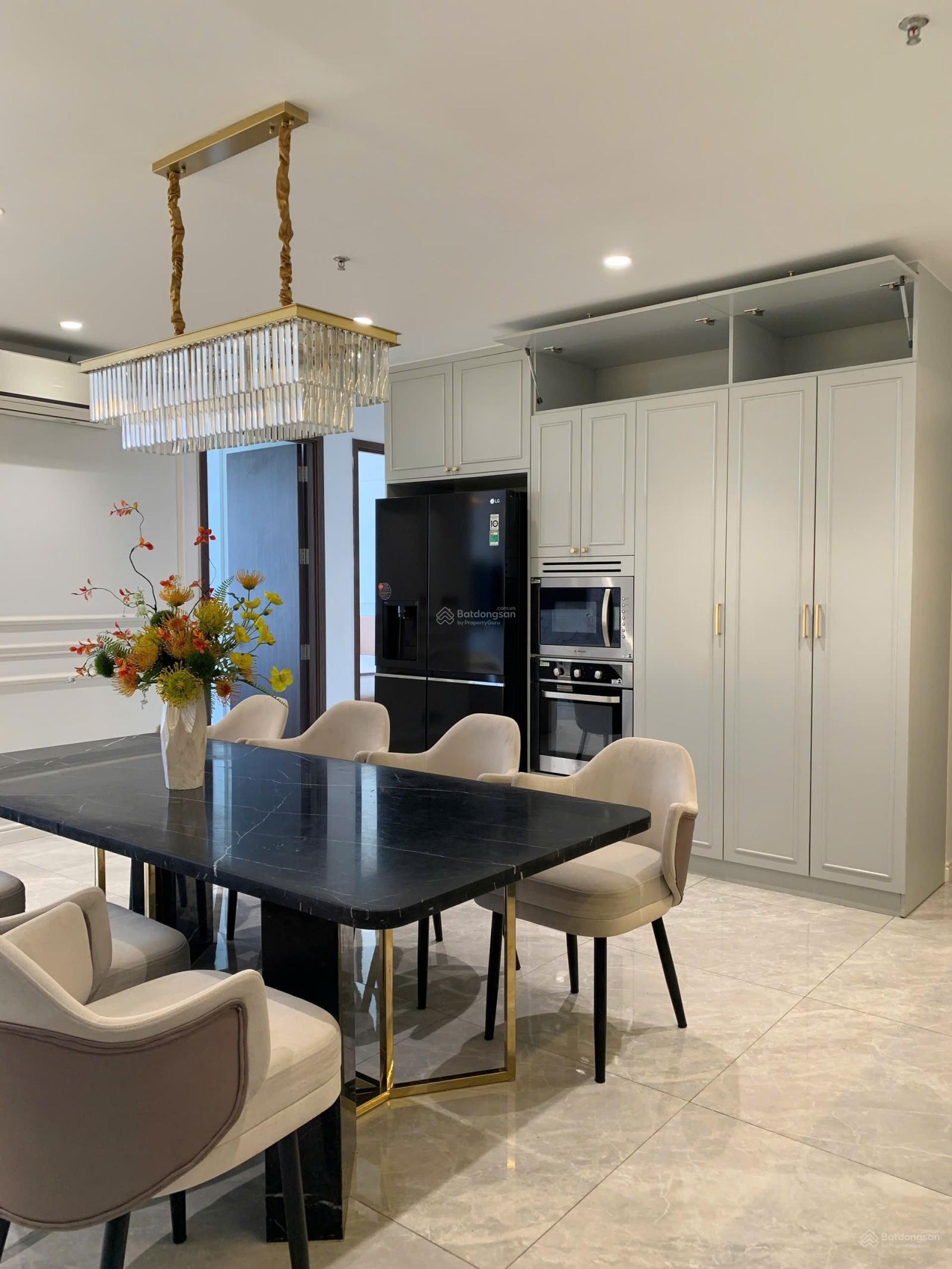 Không gian Cho thuê Midtown M8 The Peak 3PN full nội thất cao cấp, nhà đẹp, view sông. LH 0907 904 ***