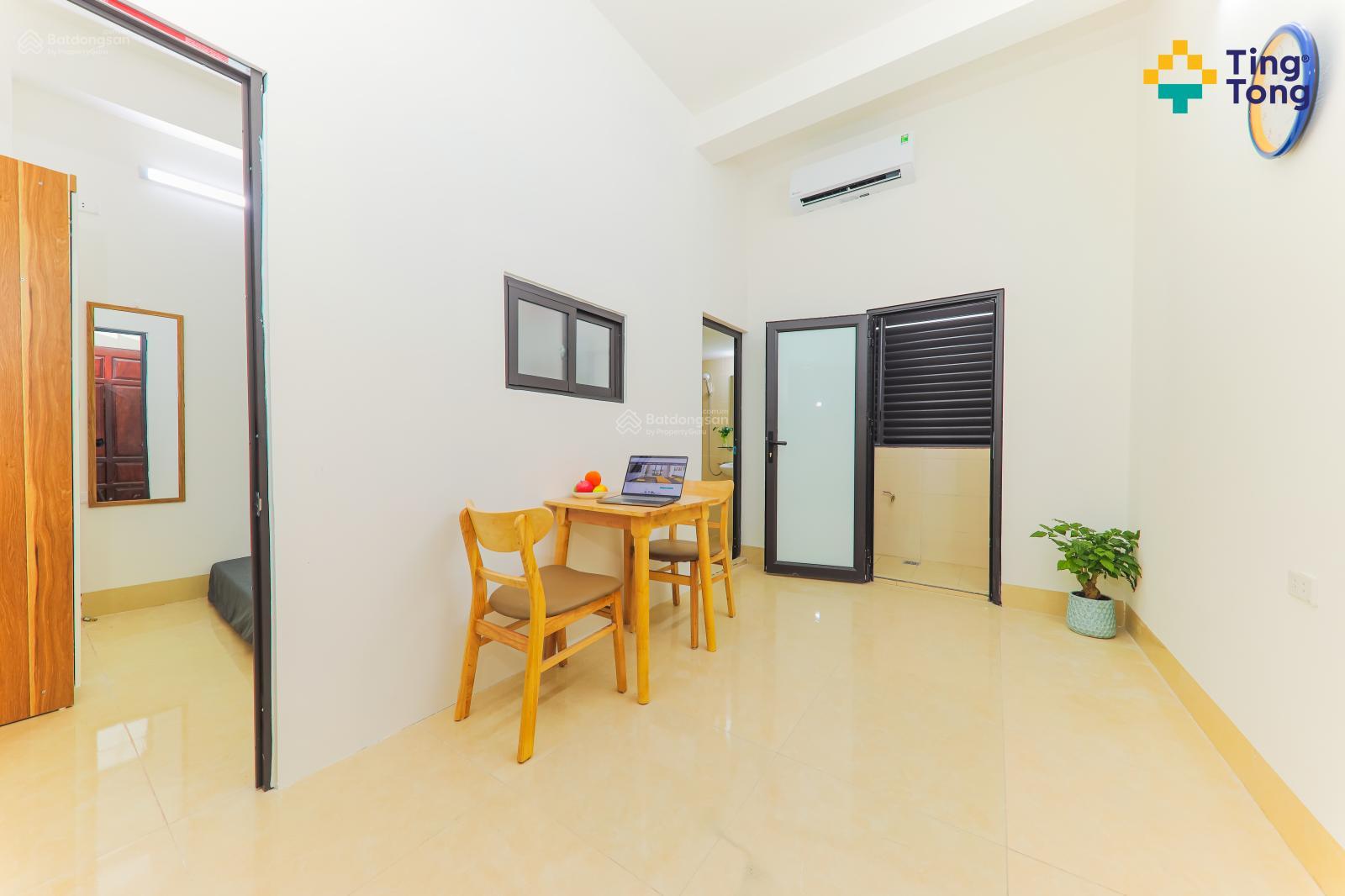 Không gian 1 Ngủ 1 Khách Có Ban Công - Cuối đường Chiến Thắng - Gần Bệnh Viện Quân Y 103 - Ô tô đỗ cửa