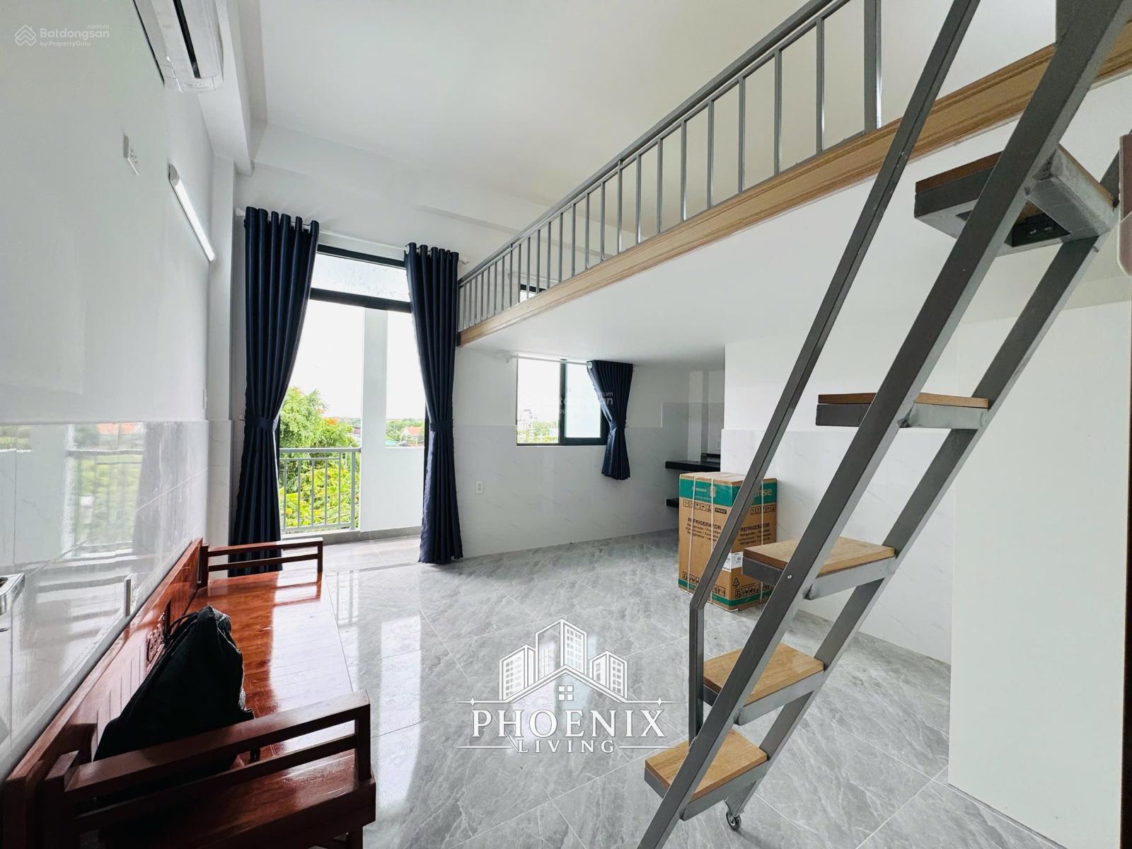 Không gian Ban công riêng, full nội thất, mới 100% ngay CVPM Quang Trung