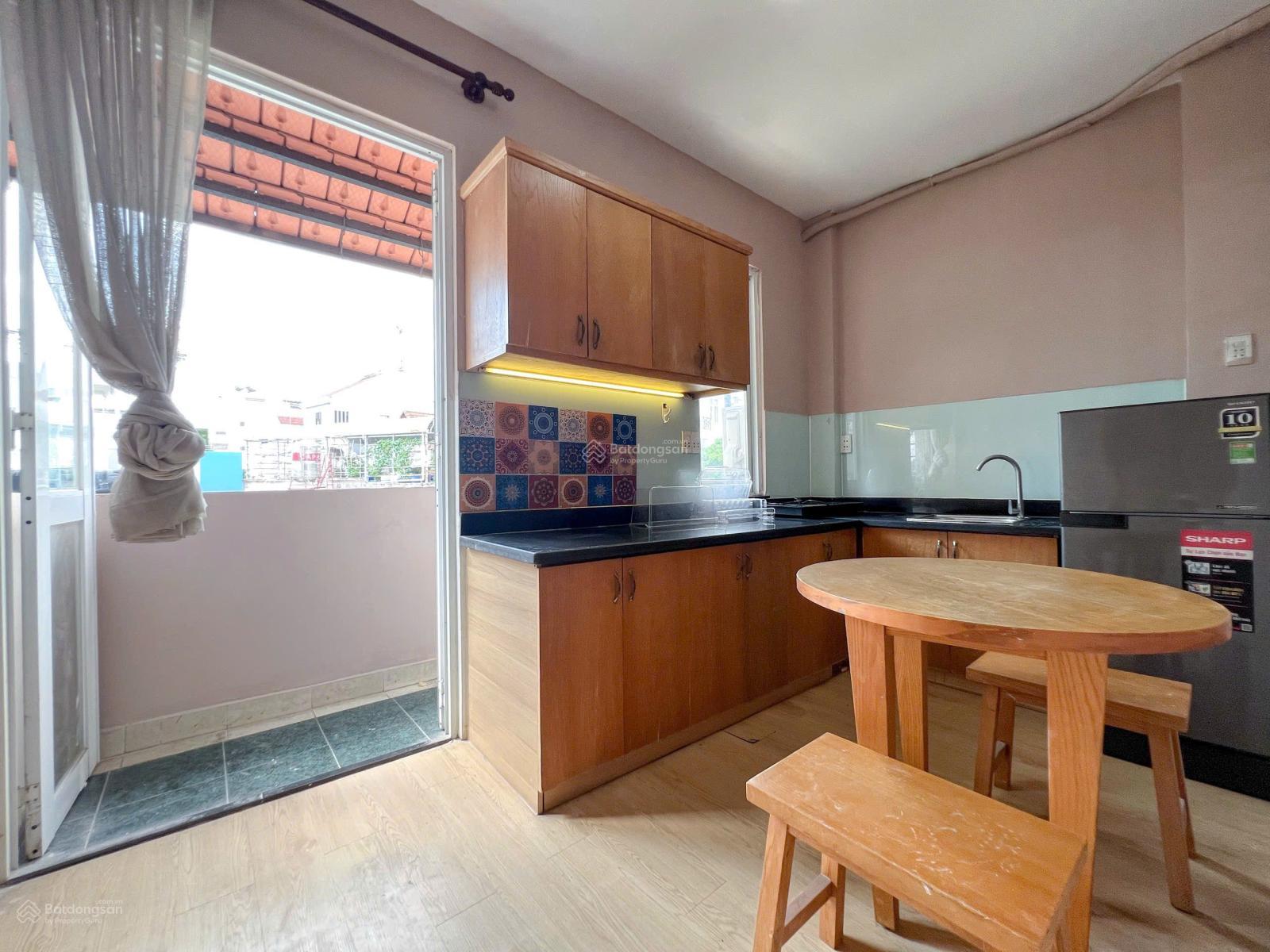 Không gian Cho thuê CH 2PN rộng 70m2 - full nội thất - ngay nhà thờ Tân Định Quận 1