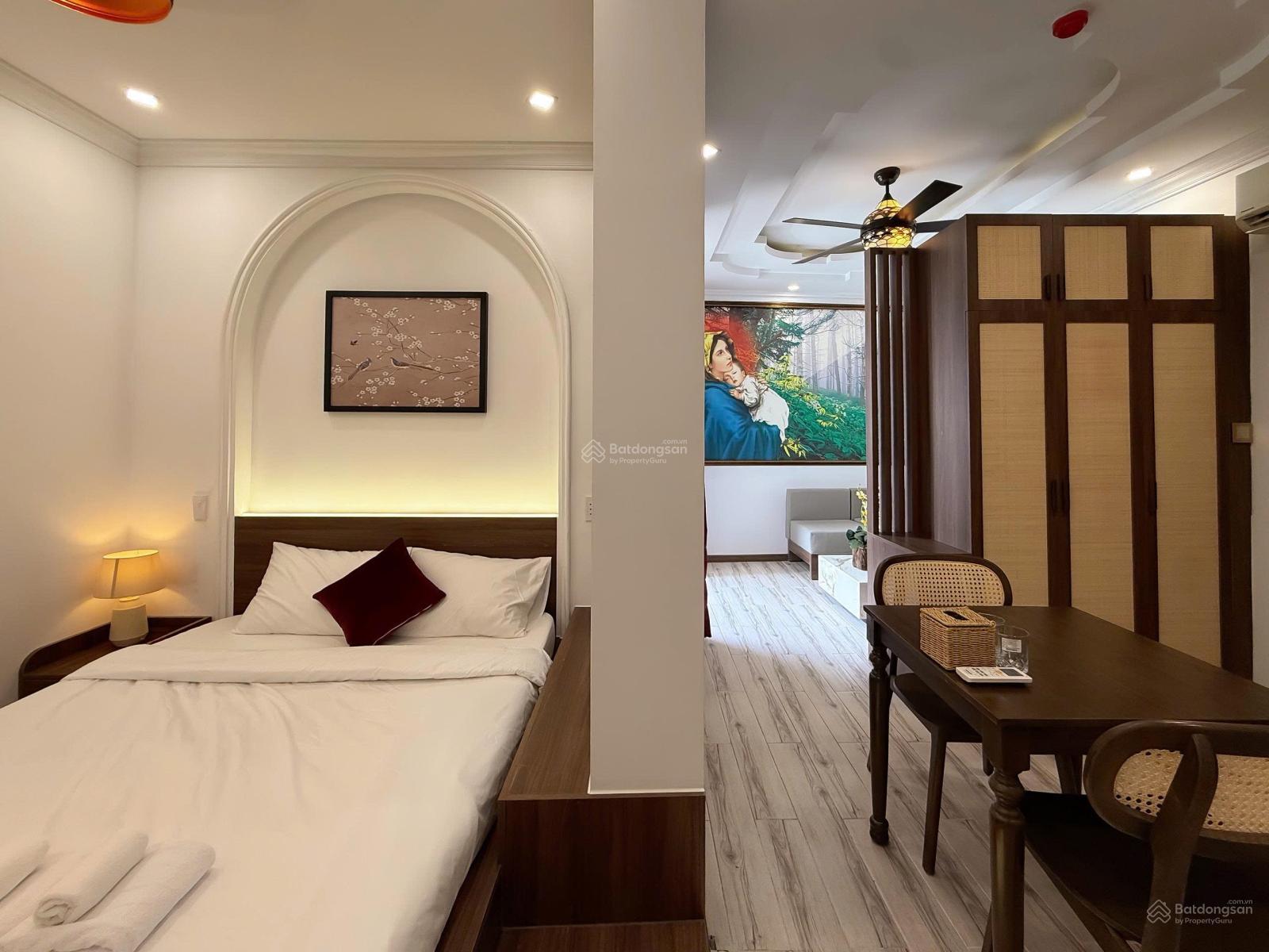 Không gian Căn hộ dịch vụ mới 100%, full nội thất, ngay Công viên Hoàng Văn Thụ, Ngã tư Bảy Hiền, Sân bay TSN