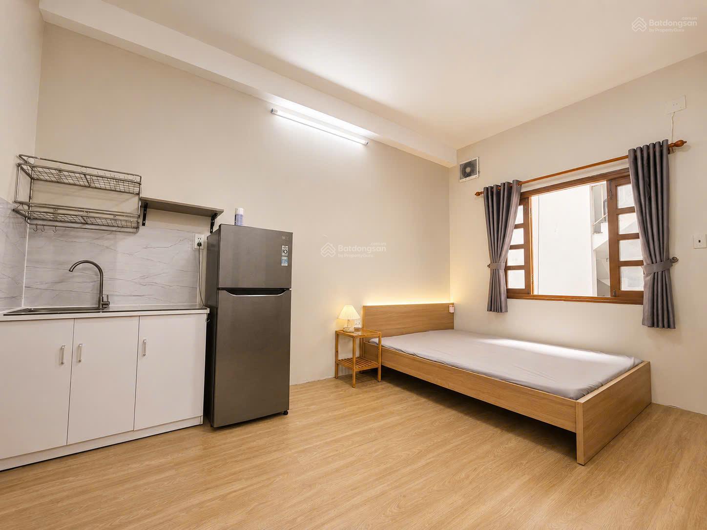 Không gian Căn hộ dịch vụ Chu Văn An Bình Thạnh full nội thất giá 6tr/tháng phòng mới có cửa sổ