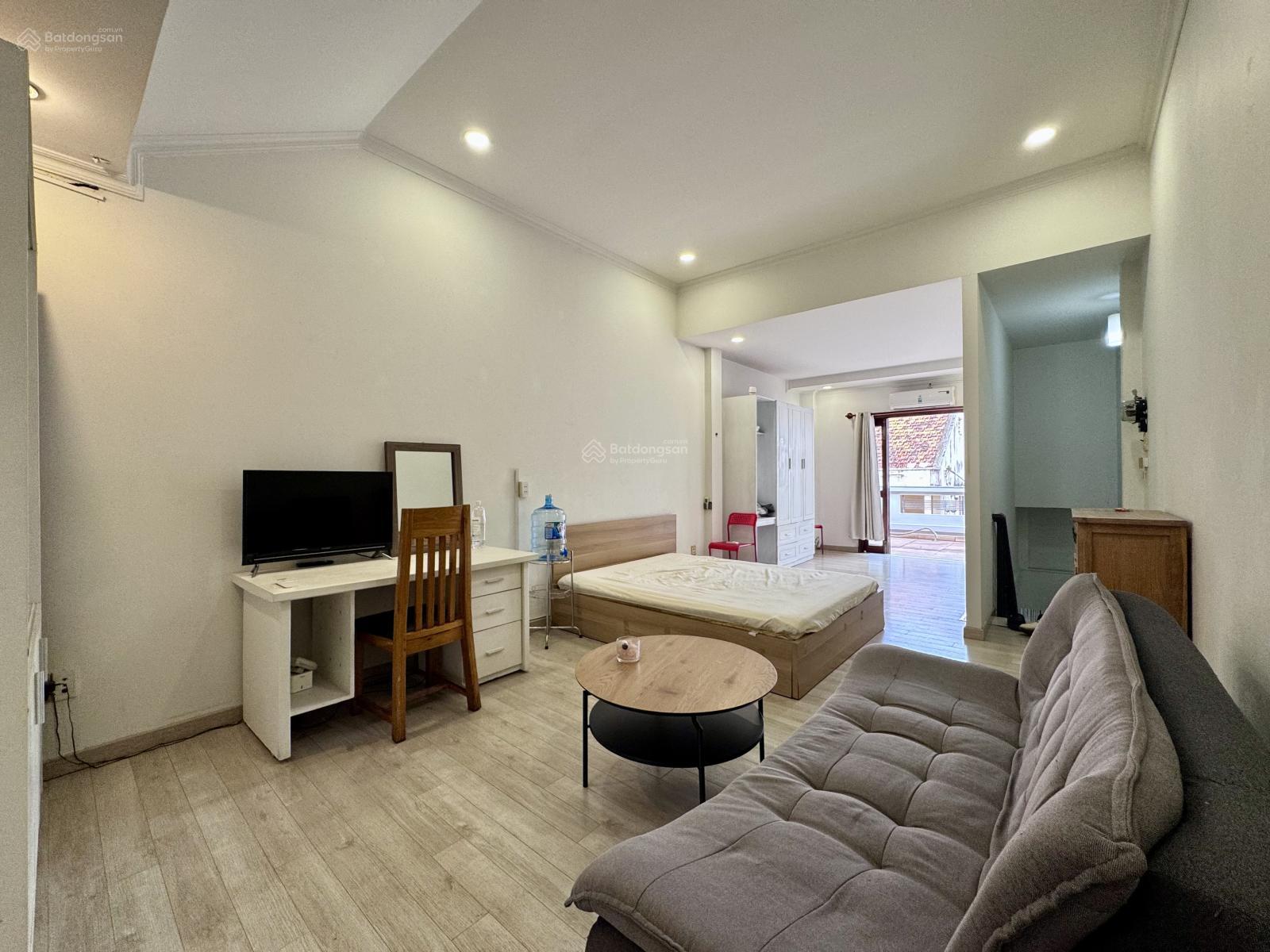 Không gian Penthouse luxury 60m2 tách bếp balcon lớn trồng cây ngay Võ Thị Sáu Q1 công viên Lê Văn Tám Q3