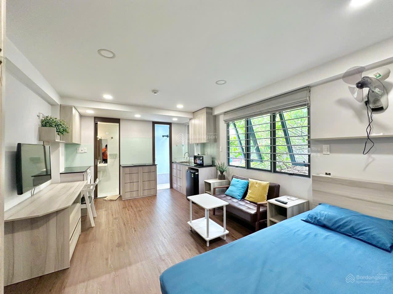 Không gian Căn hộ 35m2 full nội thất, cửa sổ cực chill. Phan Đăng Lưu, gần công viên Phú Nhuận