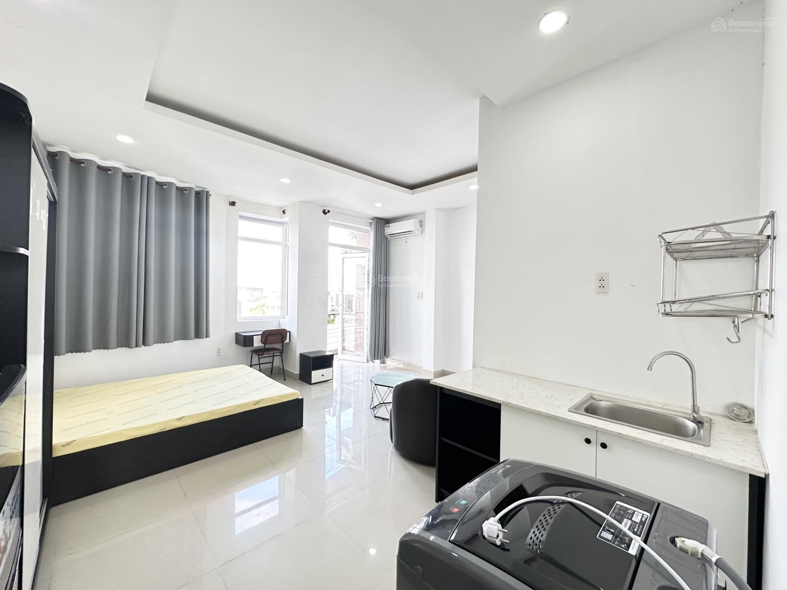 Không gian Cho thuê căn hộ 40m2 ban công, máy giặt riêng Bình Thạnh gần Phú Nhuận, chợ Cây Quéo Hoàng Hoa Thám