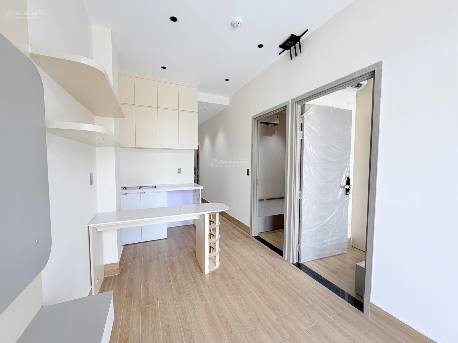 Không gian Cho thuê căn hộ Penthouse tại Q5, 2 phòng ngủ sân thượng riêng to đùng - Giáp Q1, Cầu Nguyễn Văn Cừ