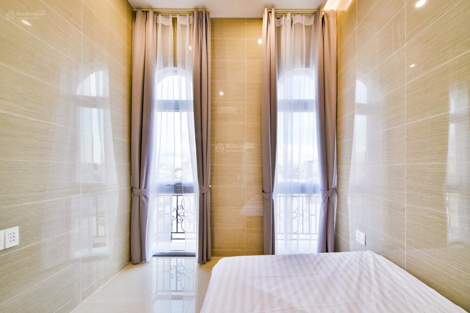 Không gian 2PN ban công full NT ngay Etown, nhà ga T3 có thang máy bảo vệ 24/24