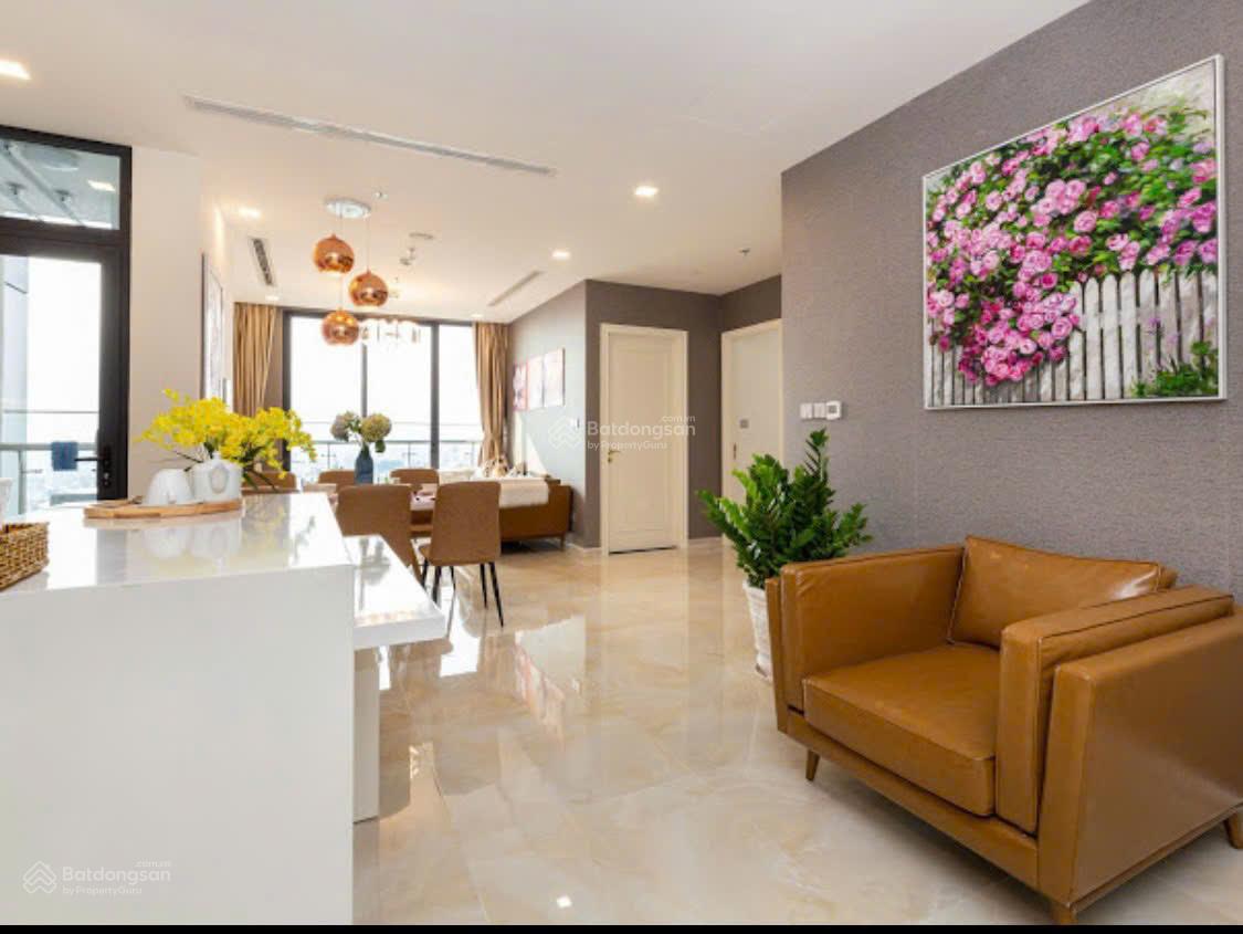 Không gian 3PN 110m2 tại Vinhomes Golden River Ba Son, 38 triệu VND