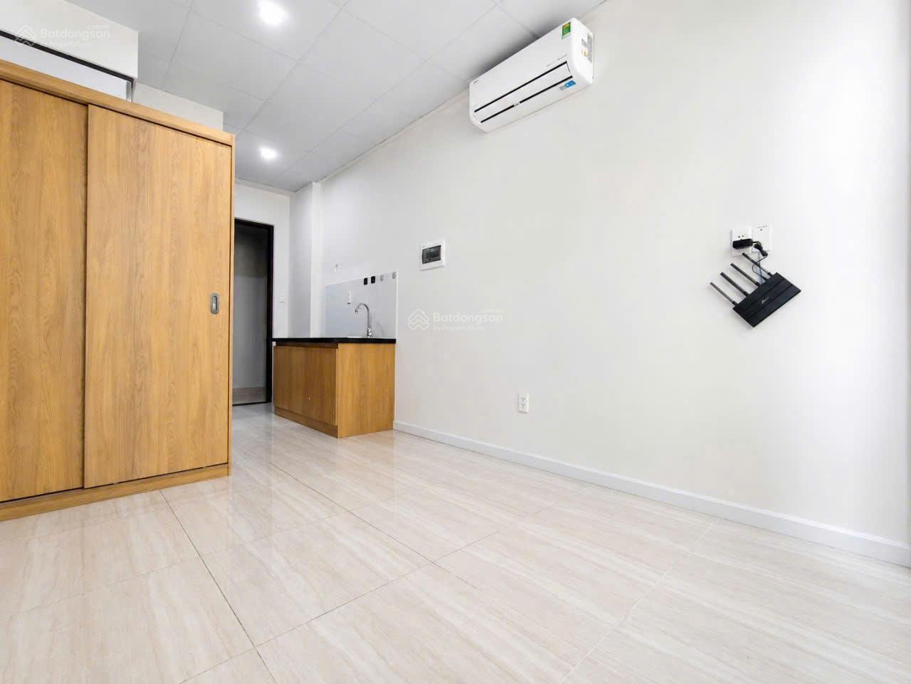 Không gian Cho thuê Studio Máy Lạnh 4.3Tr Bao Phí Quản Lý, sát Làng ĐH, 6 phút ra Metro