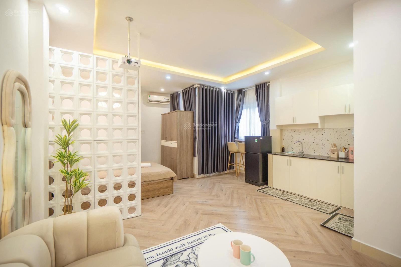 Không gian Cho thuê căn hộ tách bếp decor đẹp, full nội thất - XVNT, Bình Thạnh gần Hàng Xanh, giáp Q1 và Q2