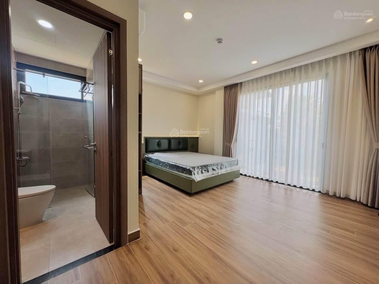 Không gian Cho thuê căn hộ 30m2 ban công, full nội thất gần Học Viện Cán Bộ, ngã tư Hàng Xanh, Hutech, FTU