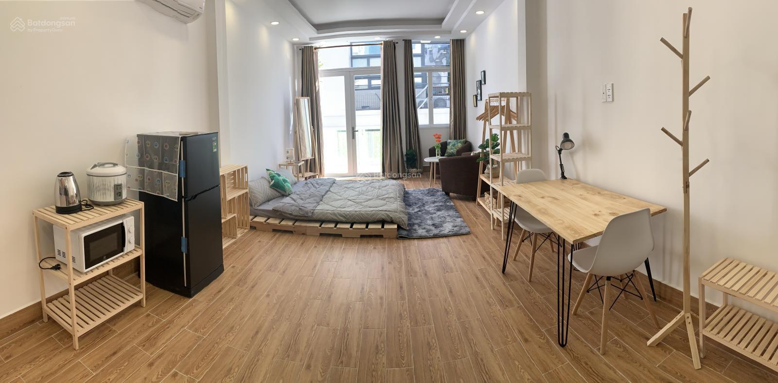 Không gian Cho thuê phòng ban công, Quận 1 studio ban công siêu rộng gần Bùi Viện, chợ Bến Thành, Văn Lang