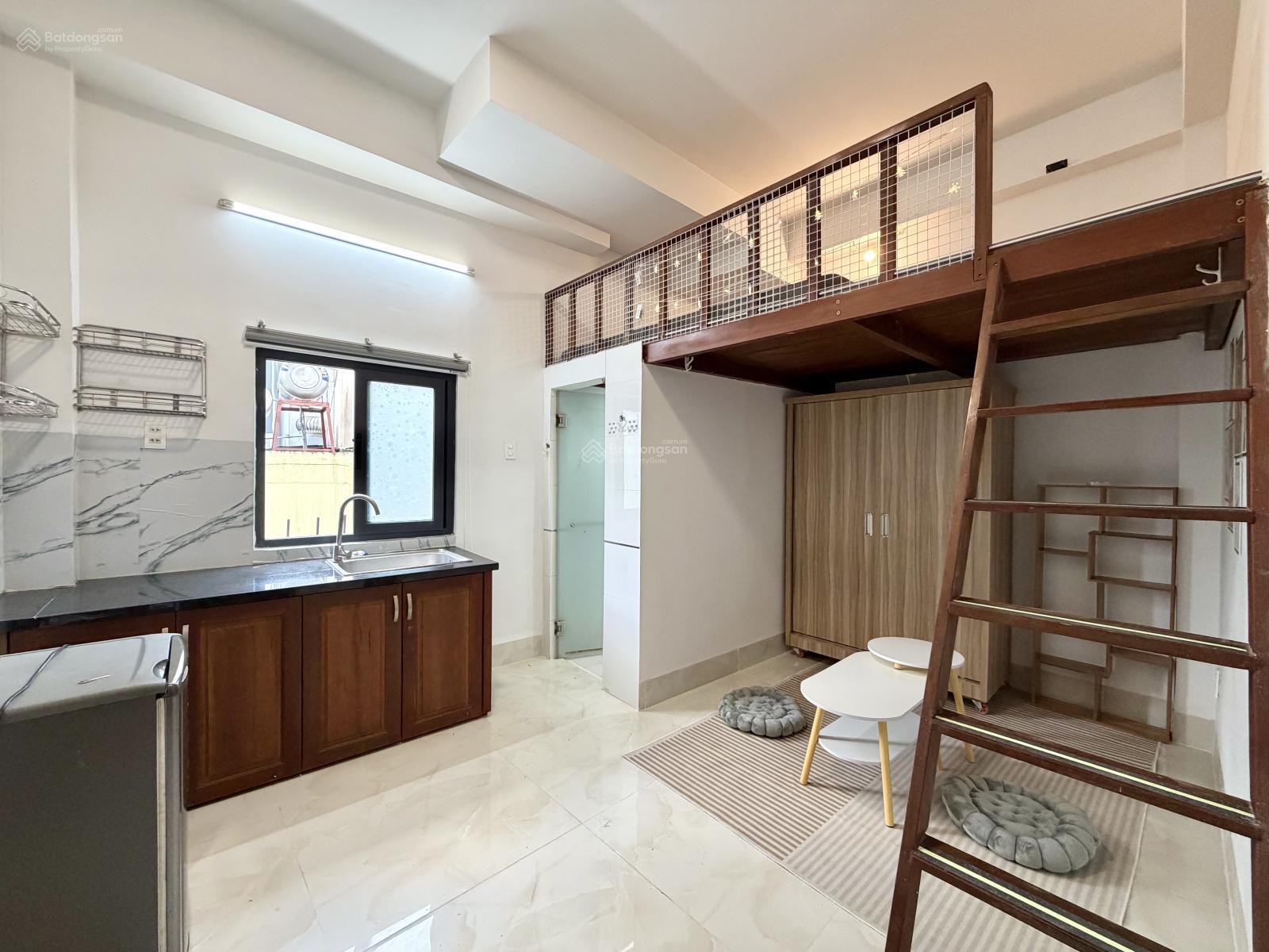 Không gian Cho thuê CC mini tại Phan Đăng Lưu, 6,5tr 30m2, Duplex cửa sổ đầy đủ nội thất ngay Phan Xích Long