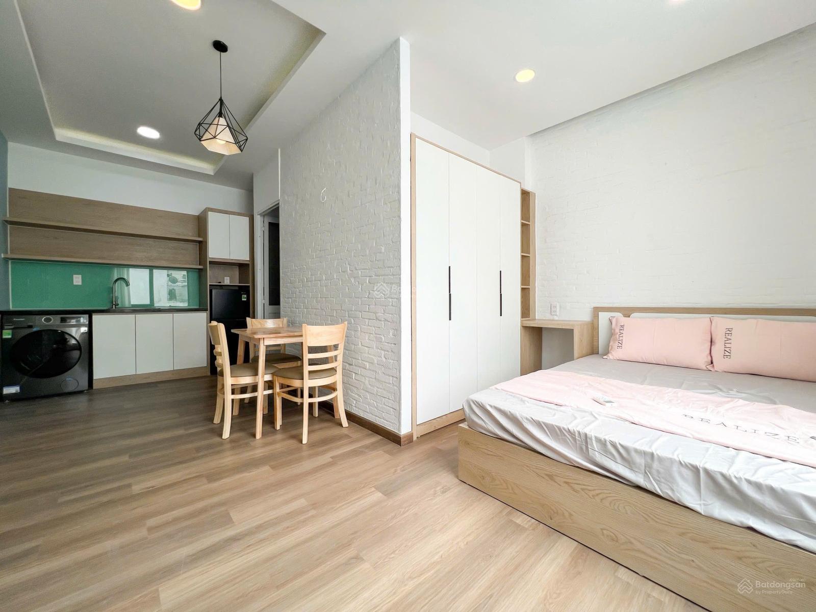Không gian Cho thuê cc mini 1pn rộng 40m2 - có sẵn máy giặt riêng - ngay cầu Ba Son Quận 1