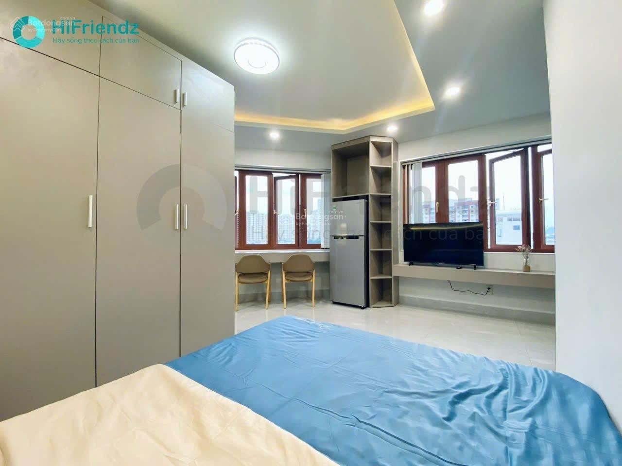 Không gian Căn hộ ngay Cầu Sài Gòn - Cửa sổ full siêu thoáng tại An Khánh