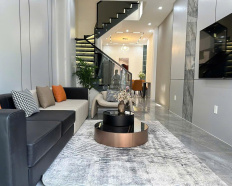 nhà kiệt 311 Nguyễn Hoàng