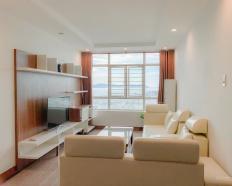 2PN nằm ngay trung tâm view hồ