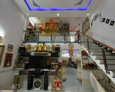 16
            
        
        
            
                
                    
                        nhà cấp 4 còn mới 2p.Ngủ gần hội trường đông hòa, Go đông hòa dĩ an bd dt 57m giá3ty6 lh0906 309 ***
                    
                
                
                    
                        3,6 tỷ
                            ·
                            57 m²
                            ·
                            63,16 tr/m²

                            ·
                            2
                            
                    
                    
                            
                        TP. Dĩ An (P. Đông Hòa mới)
                    
                    
                
            
            
                
                        
                                    
            Đăng hôm qua