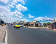 6
            
        
        
            
                
                    
                                
                        Bán đất tại đường số 4, Bảo Vinh, TP. Long Khánh, 1,3 tỷ, 111 m2, giá tốt
                    
                
                
                    
                        1,3 tỷ
                            ·
                            111 m²
                            ·
                            11,71 tr/m²

                            
                    
                    
                            
                        TP. Long Khánh (P. Bảo Vinh mới)
                    
                    
                
            
            
                
                        
                                    
            Đăng hôm nay
