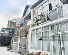 20
            
        
        
            
                
                    
                        124m2(9,8x13,5) Nhà sát QL13 chỉ 50m Ngay Bệnh Viện QT Hạnh Phúc- căn đôi riêng biệt ở + cho thuê
                    
                
                
                    
                        6,8 tỷ
                            ·
                            124 m²
                            ·
                            54,84 tr/m²

                            ·
                            6
                            ·
                            4
                            
                    
                    
                            
                        TP. Thuận An (P. Bình Hòa mới)
                    
                    
                
            
            
                
                            
                                
                                        
                                    

                                
                                
                                    
                                        ‎Nguyễn Trương Phương
                                    
                                    
                                                
            Đăng hôm qua