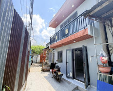 11
            
        
        
            
                
                    
                        Nhà 1 trệt 1 lầu sổ hồng riêng (Bửu Hoà củ). DTSD: 76m2, giá: 1tỷ 7
                    
                
                
                    
                        1,7 tỷ
                            ·
                            37 m²
                            ·
                            45,95 tr/m²

                            ·
                            2
                            ·
                            2
                            
                    
                    
                            
                        TP. Biên Hòa (P. Biên Hòa mới)
                    
                    
                
            
            
                
                            
                                
                                        
                                    

                                
                                
                                    
                                        ‎Nguyễn Đức Hiếu
                                    
                                    
                                                
            Đăng hôm qua