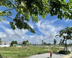 4
            
        
        
            
                
                    
                        Cần bán gấp lô 100m2 giá 2 tỷ - Mặt tiền đường lộ - Full thổ cư, công chứng sang tên ngay
                    
                
                
                    
                        2 tỷ
                            ·
                            100 m²
                            ·
                            20 tr/m²

                            
                    
                    
                            
                        H. Nhơn Trạch (X. Đại Phước mới)
                    
                    
                
            
            
                
                        
                                    
            Đăng hôm nay