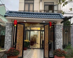 15
            
        
        
            
                
                    
                        Hiếm có: Nhà 2 tầng mái Thái - nở hậu, đường 7m5 lề 4m, full nội thất gỗ tự nhiên
                    
                
                
                    
                        5,6 tỷ
                            ·
                            100 m²
                            ·
                            56 tr/m²

                            ·
                            4
                            ·
                            2
                            
                    
                    
                            
                        Q. Liên Chiểu (P. Hòa Khánh mới)
                    
                    
                
            
            
                
                        
                                    
            Đăng hôm nay