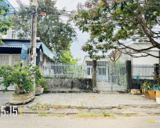 4
            
        
        
            
                
                    
                                
                        Bán lô biệt thự 276m2 phường Long Hưng gần khu du lịch Sơn Tiên giá bán 5,5 tỷ (thương lượng)
                    
                
                
                    
                        5,5 tỷ
                            ·
                            276 m²
                            ·
                            19,93 tr/m²

                            
                    
                    
                            
                        TP. Biên Hòa (P. Long Hưng mới)
                    
                    
                
            
            
                
                            
                                
                                        
                                    

                                
                                
                                    
                                        ‎Võ Tấn Huy
                                    
                                    
                                                
            Đăng hôm nay