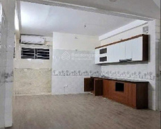 7
            
        
        
            
                
                    
                        51M LA KHÊ, HÀ ĐÔNG NGÕ THÔNG GIÁ 10tỷ4
                    
                
                
                    
                        10,4 tỷ
                            ·
                            51 m²
                            ·
                            203,92 tr/m²

                            ·
                            3
                            ·
                            3
                            
                    
                    
                            
                        Q. Hà Đông (P. Hà Đông mới)
                    
                    
                
                    
                        Bán nhà la Khê, Hà Đông, Hà Nội Diện tích 51m² 3 tầng, cách mặt kênh la Khê Ngô quyền 40m, nhà dân xây sổ đỏ vuông cực kỳ rộng rãi, có thêm 12m² sử dụng để xe riêng. Sổ đỏ chính chủGiá : 10.4 tỷ Liên hệ chính chủ: 0967 928 ***
                    
            
            
                
                        
                                    
            Đăng hôm qua