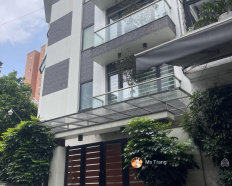 4
            
        
        
            
                
                    
                        PHÂN LÔ VIP HÀO NAM 159M,SỔ NỞ HẬU 2MẶT NGÕ ÔTÔ TRÁNH MT 7.5M CHỈ 78 TỶ VIP ĐỐNG ĐA
                    
                
                
                    
                        78 tỷ
                            ·
                            159 m²
                            ·
                            490,57 tr/m²

                            ·
                            7
                            ·
                            7
                            
                    
                    
                            
                        Q. Đống Đa (P. Ô Chợ Dừa mới)
                    
                    
                
                    
                        PHÂN LÔ VIP HÀO NAM  159M  2 MẶT NGÕ Ô TÔ TRÁNH  MT 7.5M  CHỈ 78 TỶ  Hàng hiếm trung tâm Đống Đa  ngõ to hơn phố  khu vực toàn biệt thự, khách sạn, tòa nhà cao tầng.  Diện tích 159m, 5 tầng, mặt tiền rộng 7.5m, sổ vuông đẹp nở hậu cực lộc.  Nhà sở hữu 2 mặt ngõ ô tô tránh, thoáng sáng vĩnh viễn, phù hợp ở đẳng cấp kết hợp văn phòng, căn hộ dịch vụ hoặc xây tòa cao tầng.  Vị trí vàng Hào Nam  kết nối Cát Linh, Ô Chợ Dừa, Hoàng Cầu cực thuận tiện. ...
                    
            
            
                
                        
                                    
            Đăng hôm qua