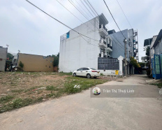 4
            
        
        
            
                
                    
                        ĐẤT 78m2, SHR, Hẻm oto, vị trí đẹp, giá chỉ 4 Tỷ - GIÁ ĐẦU TƯ
                    
                
                
                    
                        4 tỷ
                            ·
                            77,6 m²
                            ·
                            51,55 tr/m²

                            
                    
                    
                            
                        P. An Phú Đông (Quận 12 cũ)
                    
                    
                
                    
                        BÁN ĐẤT - GIÁ TỐT ĐẦU TƯ - Vị trí: đường An Phú Đông 9 gần cầu đất sét  Gần Nguyễn Oanh Gò Vấp, sát đường Ven Sông Vàm Thuật (đang thi công), quận 12 - Pháp lý: sổ hồng riêng - Hẻm oto, dân cư đông đúc - Xây dựng: tự do - Diện tích: 77.6m² , thổ cư: 76.2m²  - Giá bán:  4.2 tỷ = giảm chốt nhanh còn: 4 tỷ - Hướng tây bắc
                    
            
            
                
                            
                                
                                        
                                    

                                
                                
                                    
                                        ‎Trần Thị Thuỳ Linh
                                    
                                    
                                                
            Đăng hôm nay
