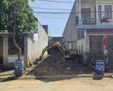 4
            
        
        
            
                
                    
                        Cơ hội hiếm! Đất Đông Hòa, giáp QL1K; Giảm sốc 500 triệu chỉ 4.6 tỷ - DT 5x20m
                    
                
                
                    
                        4,6 tỷ
                            ·
                            100 m²
                            ·
                            46 tr/m²

                            
                    
                    
                            
                        TP. Dĩ An (P. Đông Hòa mới)
                    
                    
                
            
            
                
                            
                                
                                        
                                    

                                
                                
                                    
                                        ‎Trần Hiệp Land
                                    
                                    
                                                
            Đăng hôm nay