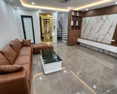 6
            
        
        
            
                
                    
                        Ngõ 79 Cầu giấy 7 TẦNG THANG MÁY Vài Bước ra Ô TÔ - Diện tích 41m , Mt4,6m Giá 11 tỷ 8
                    
                
                
                    
                        11,8 tỷ
                            ·
                            41 m²
                            ·
                            287,8 tr/m²

                            ·
                            4
                            ·
                            7
                            
                    
                    
                            
                        Q. Cầu Giấy (P. Yên Hòa mới)
                    
                    
                
                    
                        Ngõ 79 Cầu giấy 7 TẦNG THANG MÁY Vài Bước ra Ô TÔ - Diện tích 41m , Mt4,6m Giá 11 tỷ 8   - Vị trí cực đẹp , vài bước ra ô tô  + Gần các trục lớn : Nguyễn Khang, Quan Hoa,  Láng, gần công viên Thủ Lệ , trường giao thông vận tải - Tiện ích xung quanh ngập tràn , gần tuyến phố thời trang Xuân Thuỷ , Cầu Giấy  - Nhà mới xây , tặng thêm toàn bộ nội thất đẹp long lanh  - Mô tả : Nhà xây mới 7 tầng , 4 phòng ngủ , có thang máy  phù hợp cho gia đình có n...
                    
            
            
                
                        
                                    
            Đăng hôm qua