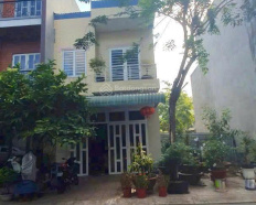 4
            
        
        
            
                
                    
                        Sẵn nhà đẹp Thuận Giao giá chỉ 3,9xx tỷ, đường thông, khu dân cư đông đúc, nhà 2PN, đủ pháp lý
                    
                
                
                    
                        3,98 tỷ
                            ·
                            70 m²
                            ·
                            56,86 tr/m²

                            
                    
                    
                            
                        TP. Thuận An (P. Thuận Giao mới)
                    
                    
                
            
            
                
                        
                                    
            Đăng hôm qua