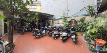5
            
        
        
            
                
                    
                        Bán nhà đất tại ngõ 76 phố Minh Khai, Q Hai Bà Trưng, Hà Nội
                    
                
                
                    
                        31 tỷ
                            ·
                            155 m²
                            ·
                            200 tr/m²

                            
                    
                    
                            
                        Q. Hai Bà Trưng (P. Tương Mai mới)
                    
                    
                
                    
                        Bán nhà đất trong ngõ 76 phố Minh Khai, Q Hai Bà Trưng, Hà nội. Đối diện Trung tâm TM chợ Mơ, Khu phố sầm uất, đường lớn, gần trường ĐHBK, KTQD, QTKD Nhà cách mặt đường 40m, ngõ rộng, an ninh trật tự tốt. Sổ đỏ chính chủ. Diện tích: 155m², có sẵn nhà cấp 4, xây phân lô hoặc chung cư mini cho thuê rất tốt. Giá bán 200tr/m². Liên hệ A Hùng - 0903 416 ***.
                    
            
            
                
                            
                                
                                        
                                            H
                                
                                
                                    
                                        ‎Hung Nguyễn Quốc
                                    
                                    
                                                
            Đăng hôm nay
        

                                    
                                
                            
                
                
                        
                            
                            0903 416 *** · Hiện số
