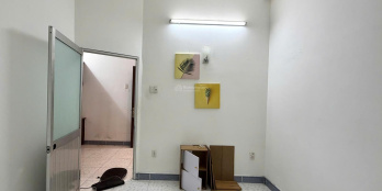 8
            
        
        
            
                
                    
                        Bán nhà hẻm cách Tầm Vu hẻm oto có sẵn phòng cho thuê, giá 12,6 tỷ
                    
                
                
                    
                        12,6 tỷ
                            ·
                            62,6 m²
                            ·
                            201,28 tr/m²

                            
                    
                    
                            
                        P. Bình Thạnh (Q. Bình Thạnh cũ)
                    
                    
                
                    
                        Bán tòa nhà 8 căn hộ 30 - 50m² (phòng bếp + phòng ngủ riêng (nếu tự khai thác được 8-12tr/căn). Khu Vực Công Viên Bờ Kênh P25 - P26, Bình Thạnh.Giá bán 12,6 tỷ. (có thể cải tạo phương án 20 căn hộ dòng tiền khủng 130 - 140tr/tháng).Diện tích 4,6x16m 62.6m² (nở hậu đều 5,2m = 75m², xây dựng 1 sàn 68m²) bao gồm 6,5 tấm.
                    
            
            
                
                            
                                
                                        
                                    

                                
                                
                                    
                                        ‎Nguyễn Hữu Thế
                                    
                                    
                                                
            Đăng 6 ngày trước
        

                                    
                                
                            
                
                
                        
                            
                            0906 844 *** · Hiện số