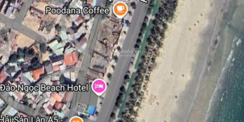 8
            
        
        
            
                
                    
                        Bán đất mặt tiền đi bộ vài bước chân ra biển - đường Phan Bá Phiến trục thông biển
                    
                
                
                    
                        12,4 tỷ
                            ·
                            90 m²
                            ·
                            137,78 tr/m²

                            
                    
                    
                            
                        Q. Sơn Trà (P. Sơn Trà mới)
                    
                    
                
                    
                        Bán đất mặt tiền Phan Bá Phiến đi bộ vài bước chân ra biển , Sơn Trà.  Cách biển chỉ 100m - trục thông biển  Đường 7m5, vỉa hè 3m. DT: 90m² (ngang 5m). Hướng: Tây Bắc. Sổ hồng chính chủ. Phù hợp xây khách sạn, căn hộ cho thuê, khách du lịch đông đúc  Giá: 12 tỷ 4 thương lượng chính chủ  LH: 0777 567 ***.
                    
            
            
                
                            
                                
                                        
                                
                                
                                    
                                        ‎Lê Đào Quang
                                    
                                    
                                                
            Đăng hôm qua
        

                                    
                                
                            
                
                
                        
                            
                            0777 567 *** · Hiện số