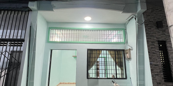 16
            
        
        
            
                
                    
                        Bán nhà chính chủ gửi 1/ Tân Thới Nhất 6 giá:3,5 tỷ/42m2 1 trệt 1 lầu 2 PN, 2WC Sổ Hồng Riêng
                    
                
                
                    
                        3,5 tỷ
                            ·
                            42 m²
                            ·
                            83,33 tr/m²

                            ·
                            2
                            ·
                            2
                            
                    
                    
                            
                        P. Đông Hưng Thuận (Quận 12 cũ)
                    
                    
                
                    
                        Bán nhà chính chủ gửi bán 1/ Tân Thới Nhất 6 giá: 3,5 tỷ/42m² 1 trệt 1 lầu 2 PN, 2WC Sổ Hồng RiêngGIÁ: 3 Tỷ 500tr /42 m²   - DT tích đất 4,2m x 10m  - DT xây dựng full 4,2m x 10m 1 trệt 1 lầu đúc thật, 2PN, 2WC - SỔ HỒNG RIÊNG - Chủ đang cho người sơn sửa mới lại để bàn giao cho người mua sau sạch sẽ , đẹp đẽ, mua sách vali dọn vô ở ngay được - Hẻm 3,5m thông thoáng, xe hơi tới nhà, đặc biệt mưa không ngập, khu vực đất ...
                    
            
            
                
                            
                                
                                        
                                            C
                                
                                
                                    
                                        ‎Cao Thanh Tài
                                    
                                    
                                                
            Đăng hôm qua
        

                                    
                                
                            
                
                
                        
                            
                            0906 840 *** · Hiện số