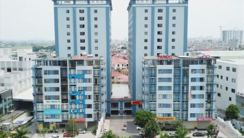 Gần trung tâm thương mại lớn